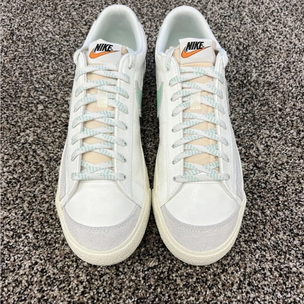 Nike Blazer Low '77 PRM 2022 Certified Fresh Mens Green White Sneakers size 10